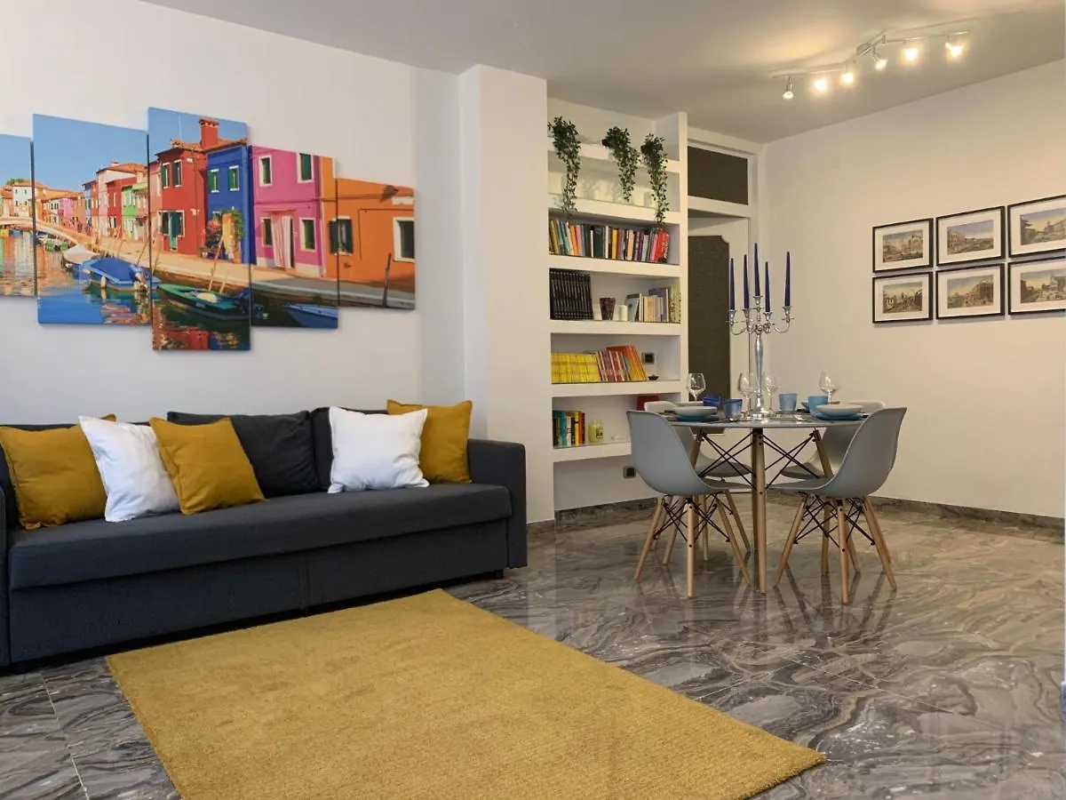 Holidays Apartment Toti To Fulfill Your Wishes Mestre Italy